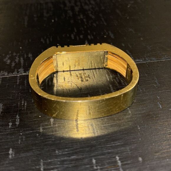 Tory Burch Gold Tone Fitbit Metal Bracelet Geometric Keeper Holder - Picture 4 of 13